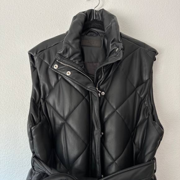BLANKNYC Faux Leather Puffer Vest with Belt Black - Picture 2 of 9